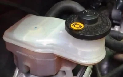 Cara Mengganti Minyak Rem Mobil dengan Mudah tanpa Perlu ke Bengkel